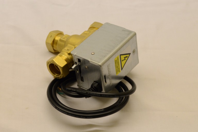 Honeywell 3 way diverter valve 22mm 1526 kw Mistral Boilers